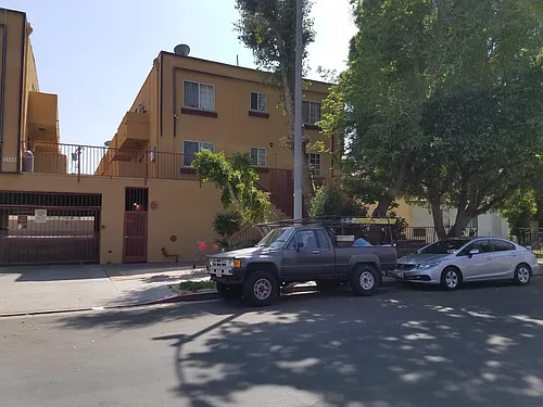 14212 Delano St Photo 1