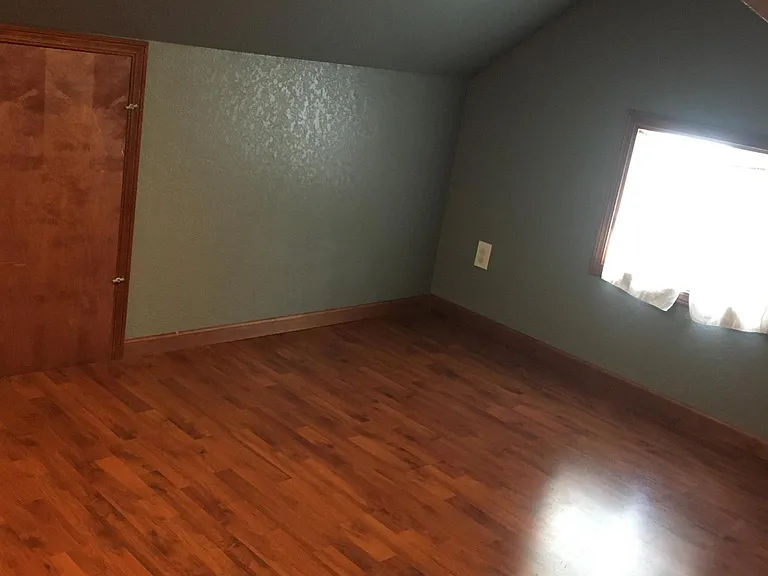 4401 Walker Ave — Photo 15