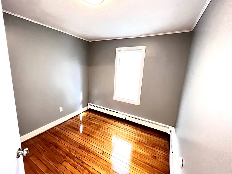 7 Robinson St #1 — Photo 10