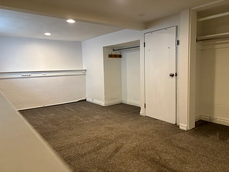 702 E Dakota Ave — Photo 13