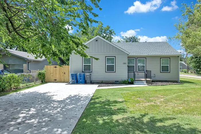 4 bed, 2.0 bath, 1460 sqft, $1,700 — Photo 4