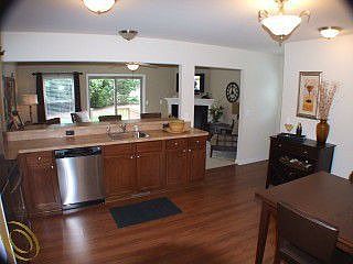 3rd image of 16 Millstone Ct