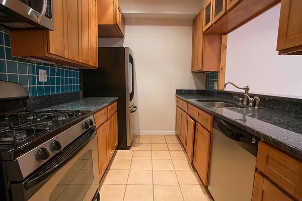 Rented by Goldfarb Properties | media 2