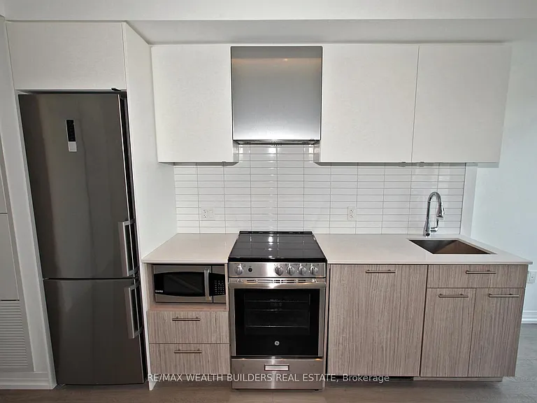 251 Jarvis St E #2107 — Photo 17