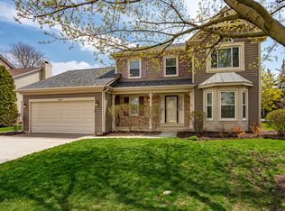2200 Broadway Ln, Schaumburg, IL 60194