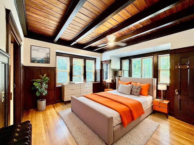 163 Walnut St #1 — Photo 3