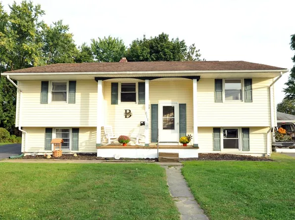 611 Billings Dr, Elmira, NY 14905