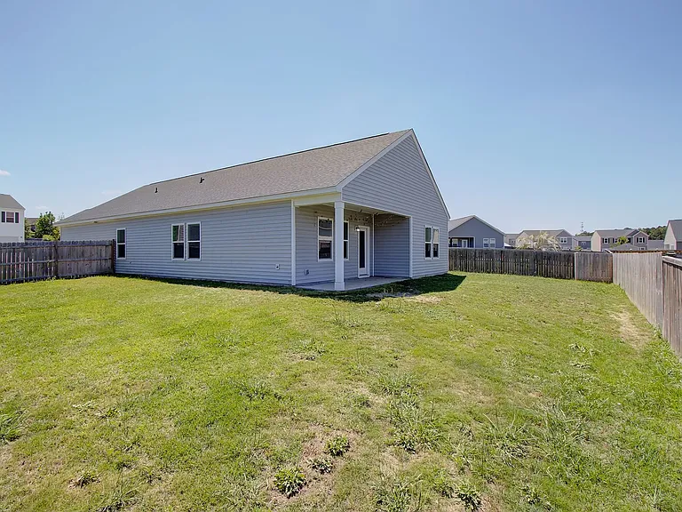 714 McRoy St — Photo 23