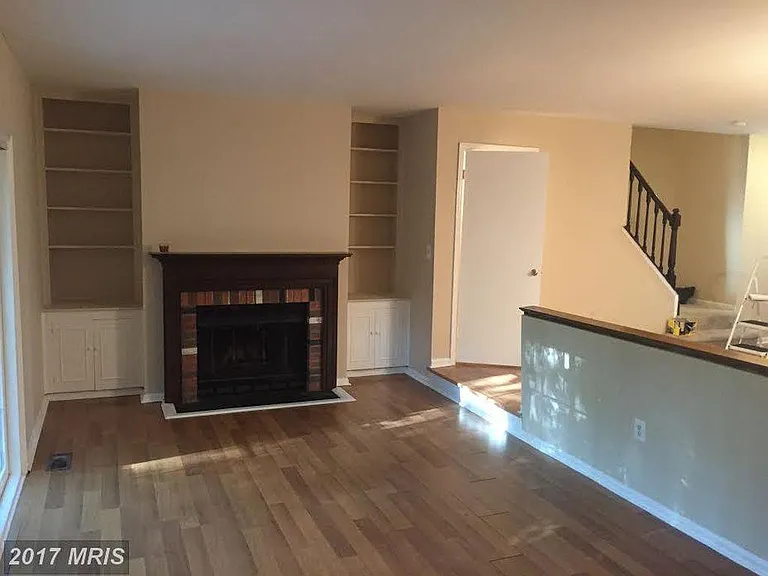 5912 Roberts Common Ct — Photo 4