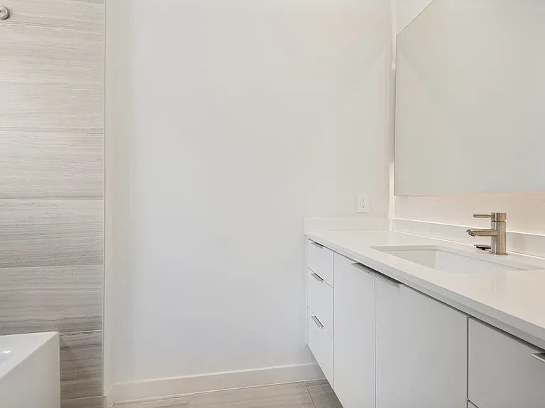 4719 Belmont Ave — Photo 15