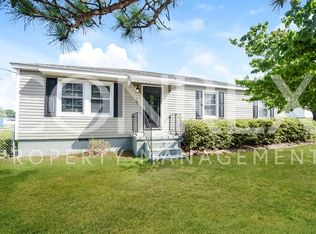 137 Community Dr, Lexington, SC 29073