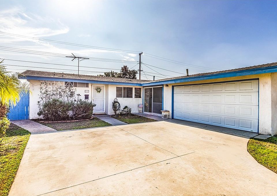 1st image of 5920 Los Encinos St