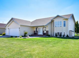 4109 52nd St S, Fargo, ND