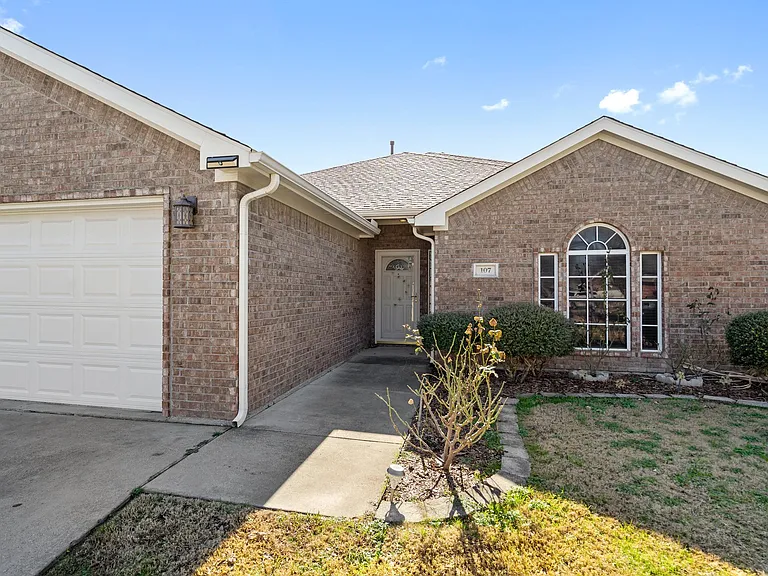 107 Loda Ct — Photo 19