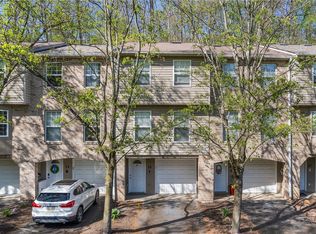 31 Run St, Carnegie, PA 15106