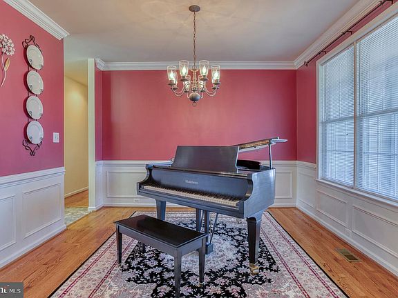 5th image of 19272 Windsong Ct