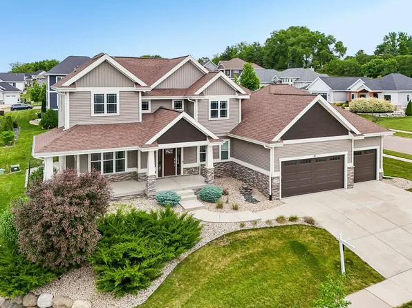 2401 Freshford Dr, Waunakee, WI 53597