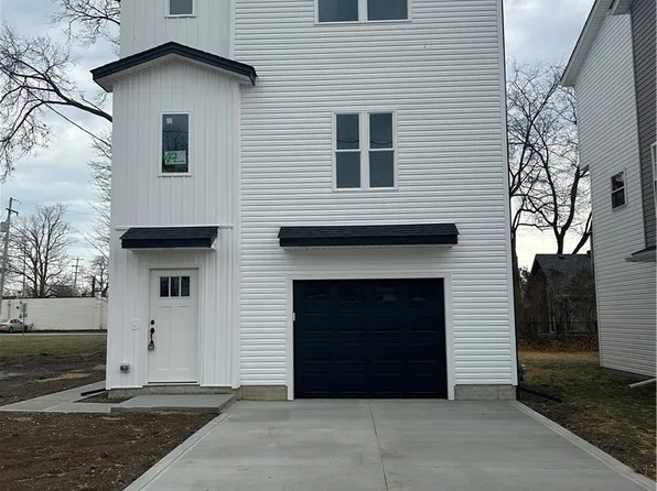 1053 Peach Blvd, Willoughby, OH 44094