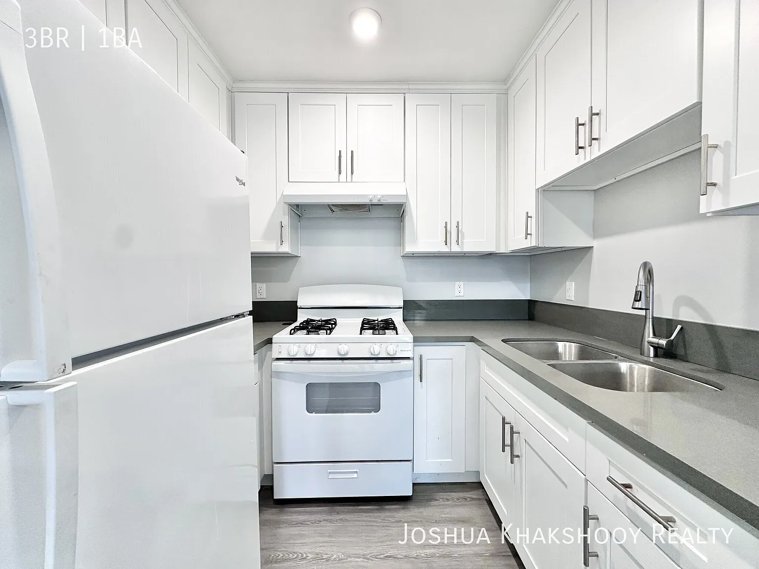 3920 Hillcrest Dr Los Angeles, CA 90008 — Photo 3
