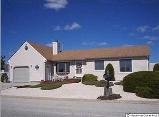 684 Newell Ave, Manahawkin, NJ 08050
