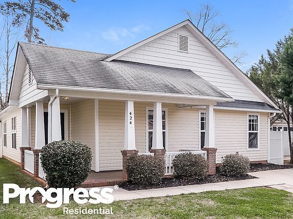 3rd image of 424 Amir Cir