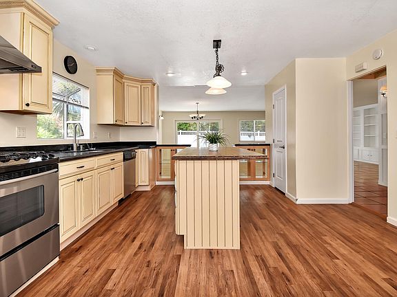 5th image of 6934 Brookford Dr