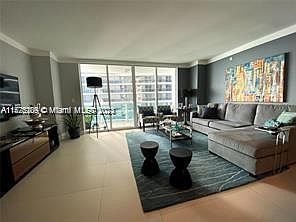 2nd image of 1800 N Bayshore Dr APT 2711