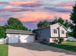 3115 Angelina St, Portage, IN 46368