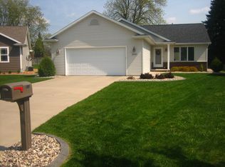 2543 W Settlers Ct, Appleton, WI 54914