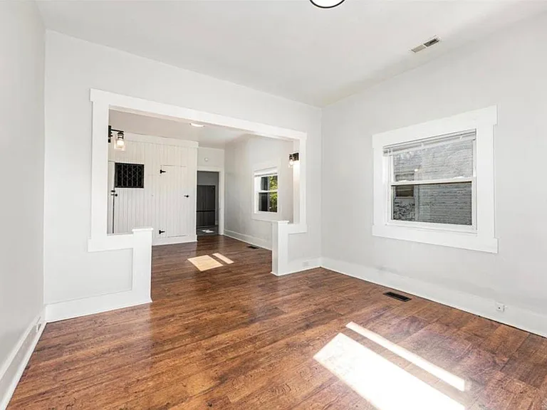 406 Cleveland St #1 — Photo 2