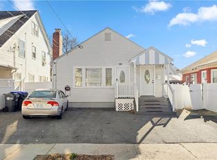 236 Gallatin St, Providence, RI 02907