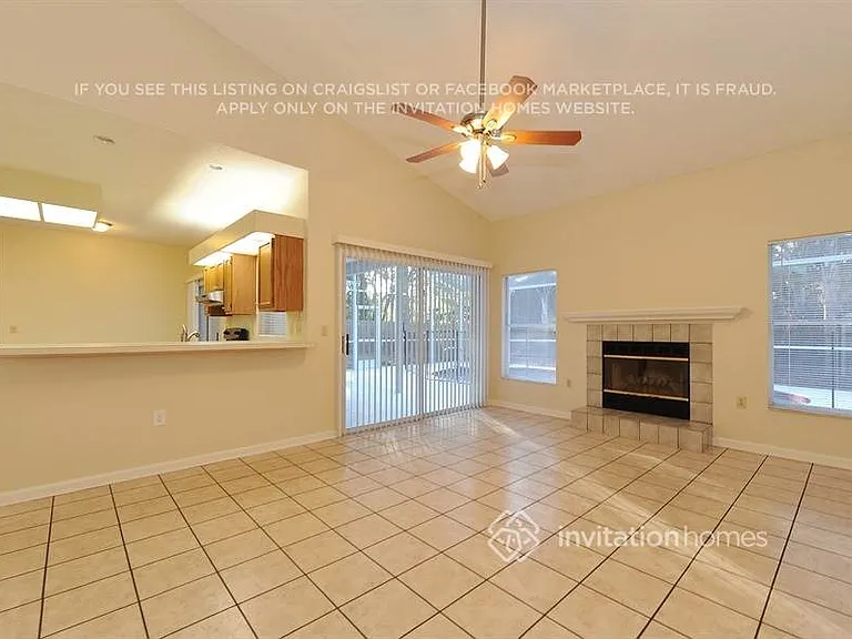 4008 78th Pl E — Photo 2
