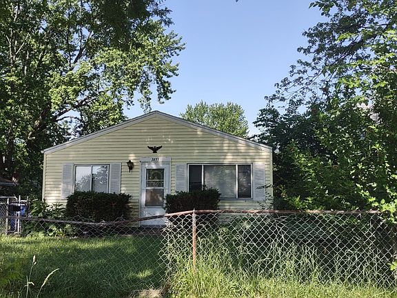 2nd image of 3655 Dixie Dr