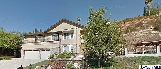 1st image of 3039 Emerald Isle Dr