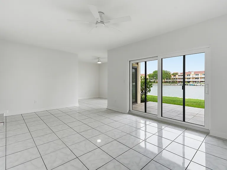 548 Plaza Seville Ct #89 — Photo 14