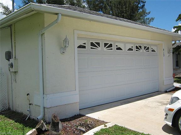 3rd image of 415 SE 21st St