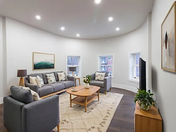 52 Charlton Ave W #6, Hamilton, ON L8P 2C1