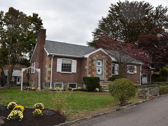 3rd image of 158 Bunker Hill Ln