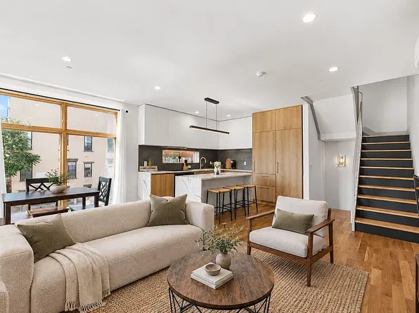 455 Franklin Ave, Brooklyn, NY 11238