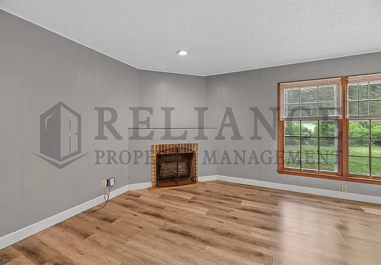 6114 E Rockwood Rd — Photo 14