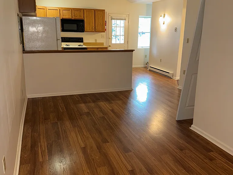 20 E Center St #7 — Photo 5