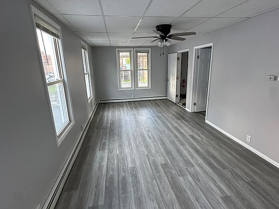 2nd image of 35 William St #2
