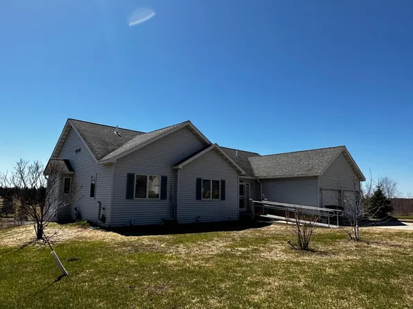 1204 18th St N, Virginia, MN 55792