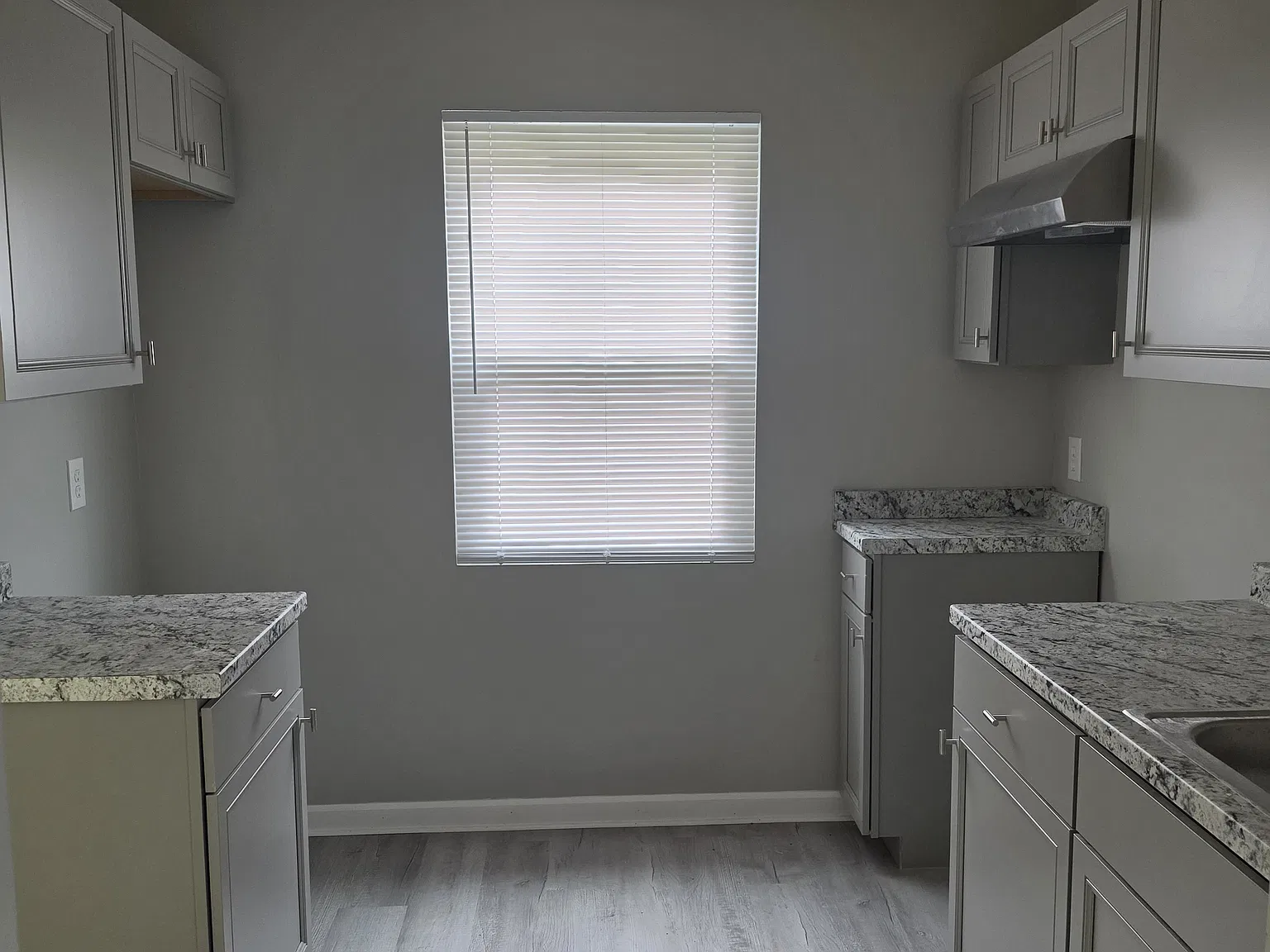 3 bed, 1140 sqft, $1,600 — Photo 3