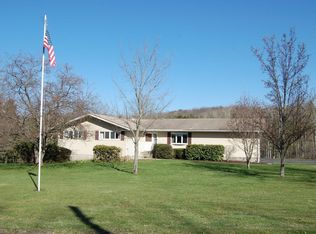 18 Humphrey Rd, Dalton, PA 18414