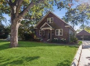 189 Woodhull Ave, Riverhead, NY 11901