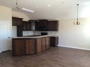 6931 Saga Dr, Flint, TX 75762