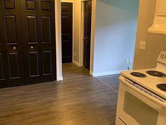 4th image of 5670 Pardee Ave Unit 8