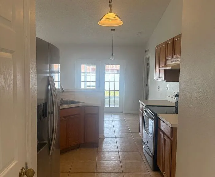 405 Francisco Way — Photo 13