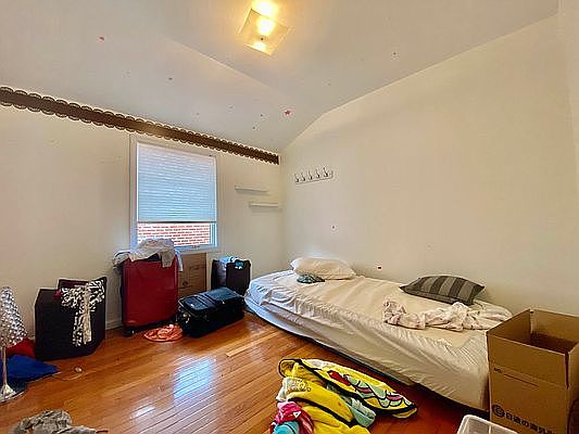 5th image of 151-29 18th Ave #2